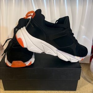 French connection sneakers 9